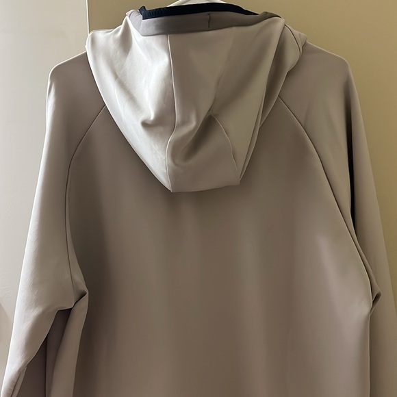 Under Armour - Picture 3 of 7